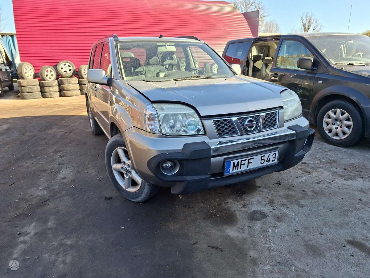Nissan X-Trail for parts
