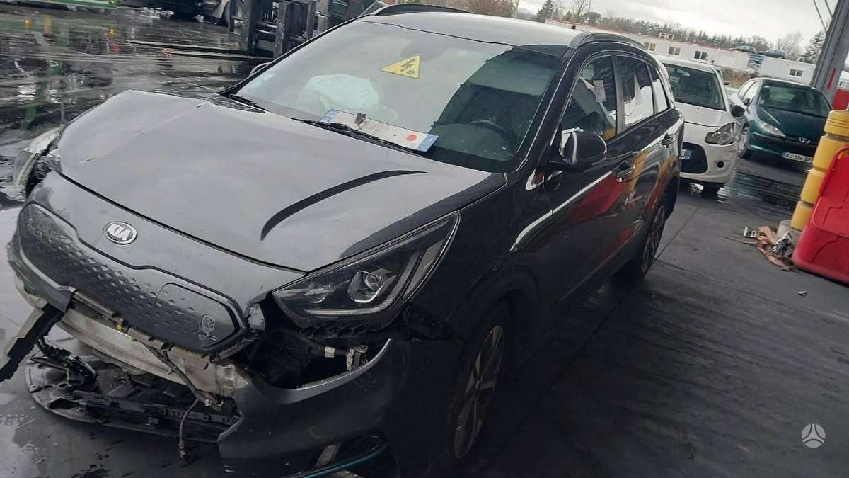 Kia Niro for parts
