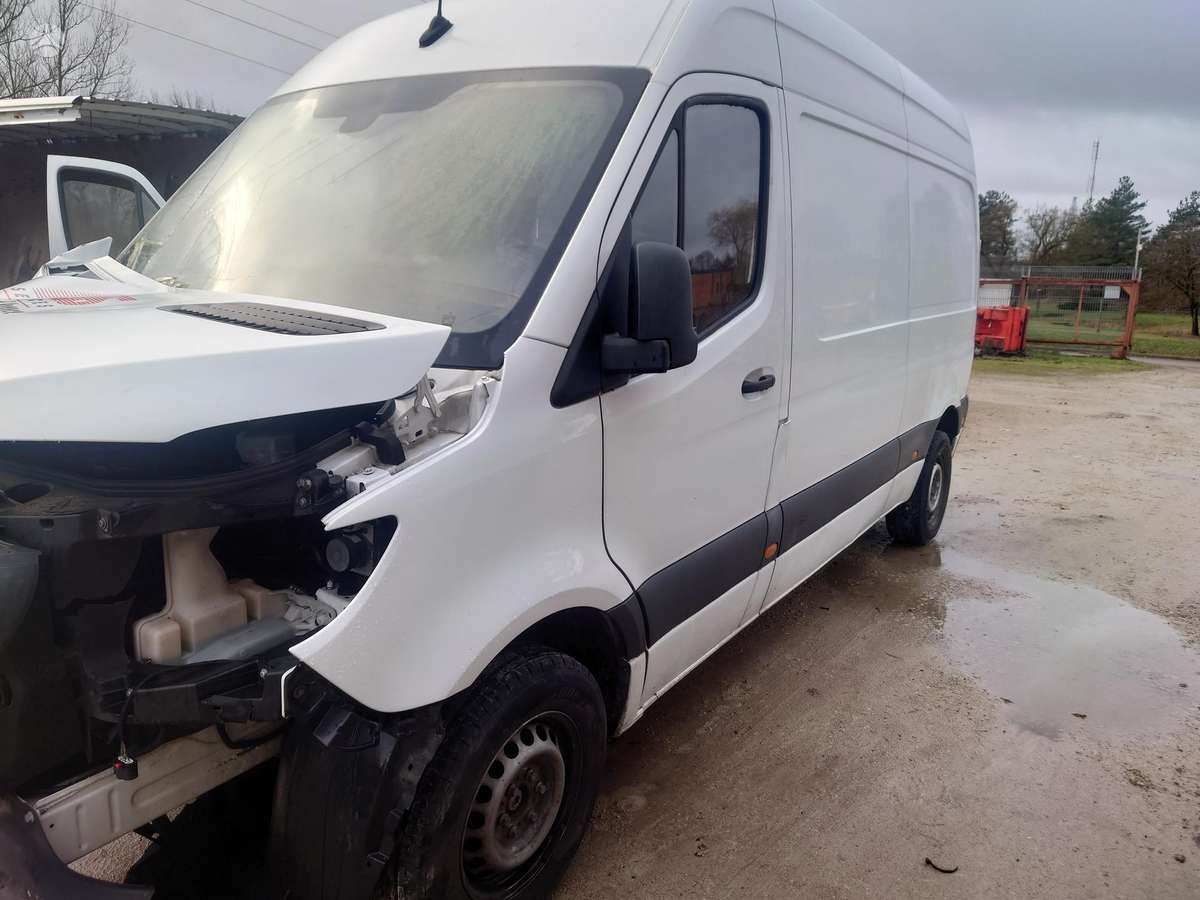 Mercedes-Benz Sprinter rezerves daļās