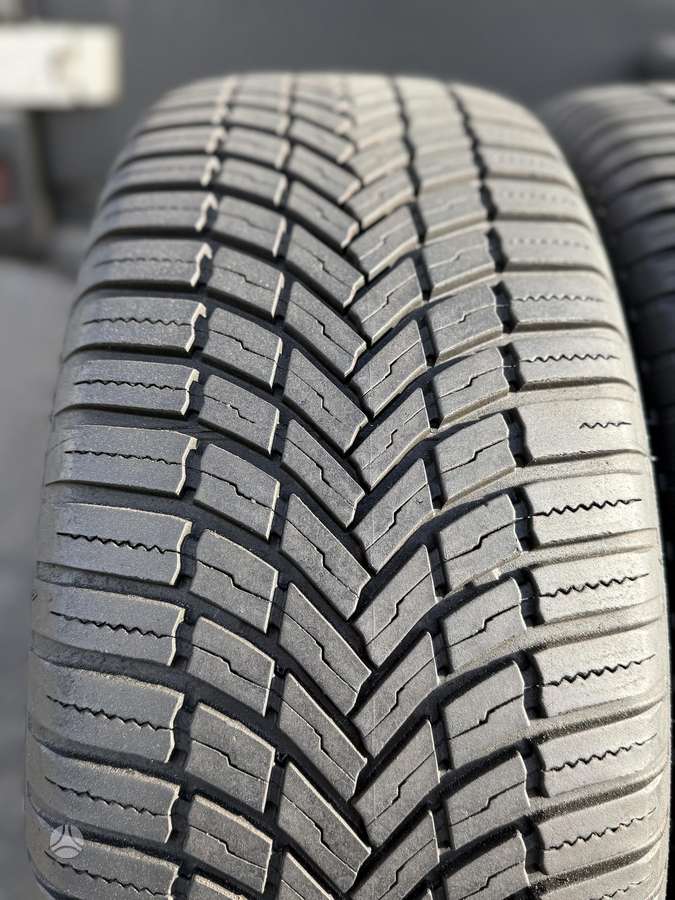 Bridgestone WEATHERCONTROL A005, universalios 225/60 R18