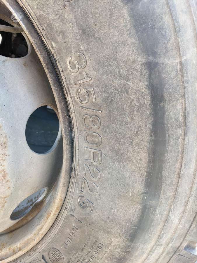 -Kita-, universalios 315/80 R22,5