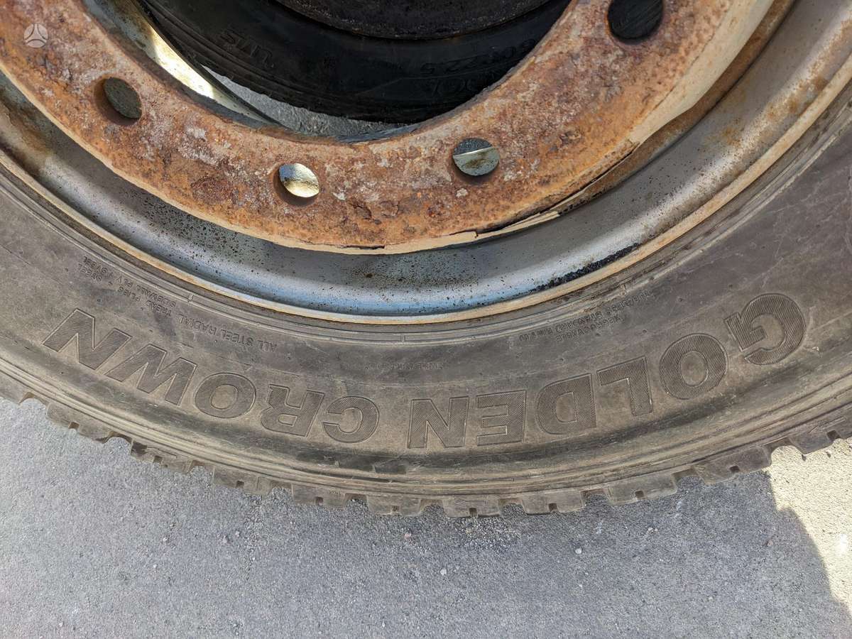 -Kita-, universalios 315/80 R22,5