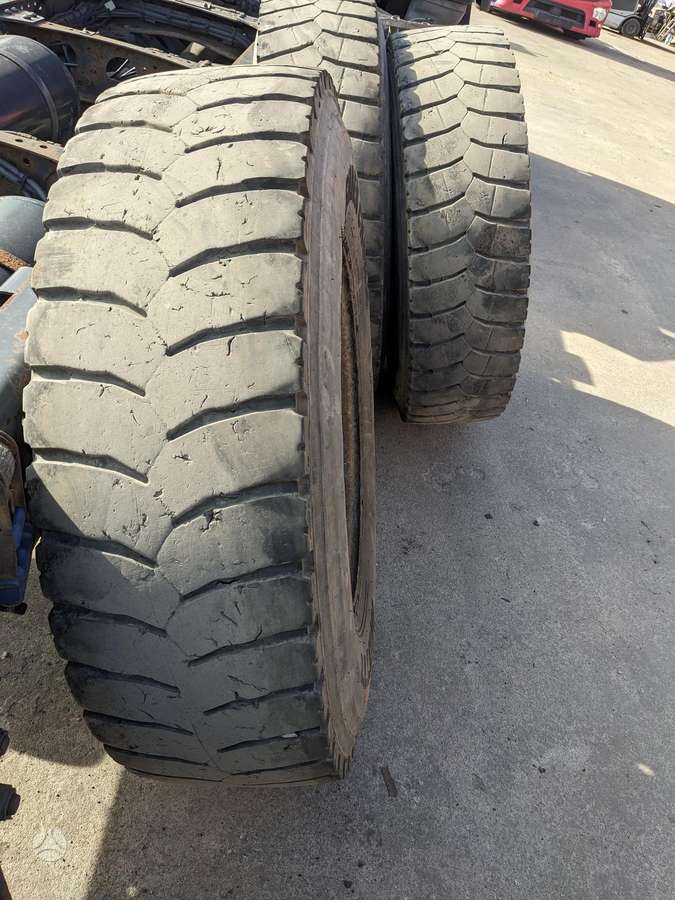 -Kita-, universalios 315/80 R22,5