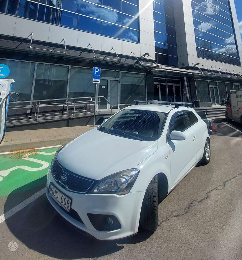 Kia Ceed, 1.6 l., Хэтчбек