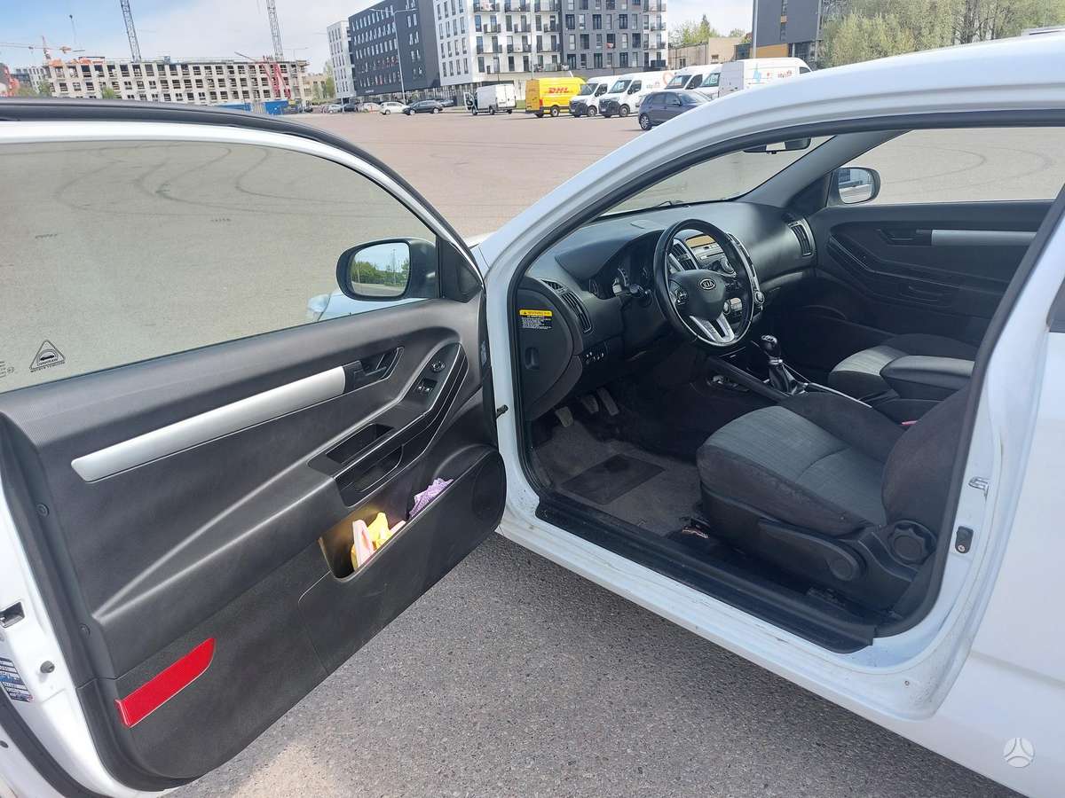 Kia Ceed, 1.6 l., Хэтчбек