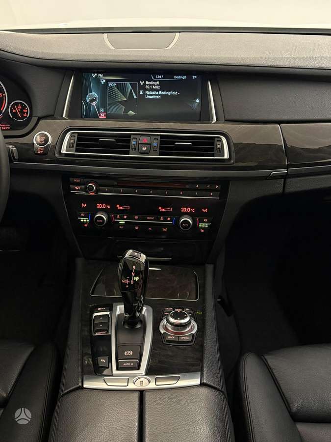 BMW 740, 3.0 l., Седан