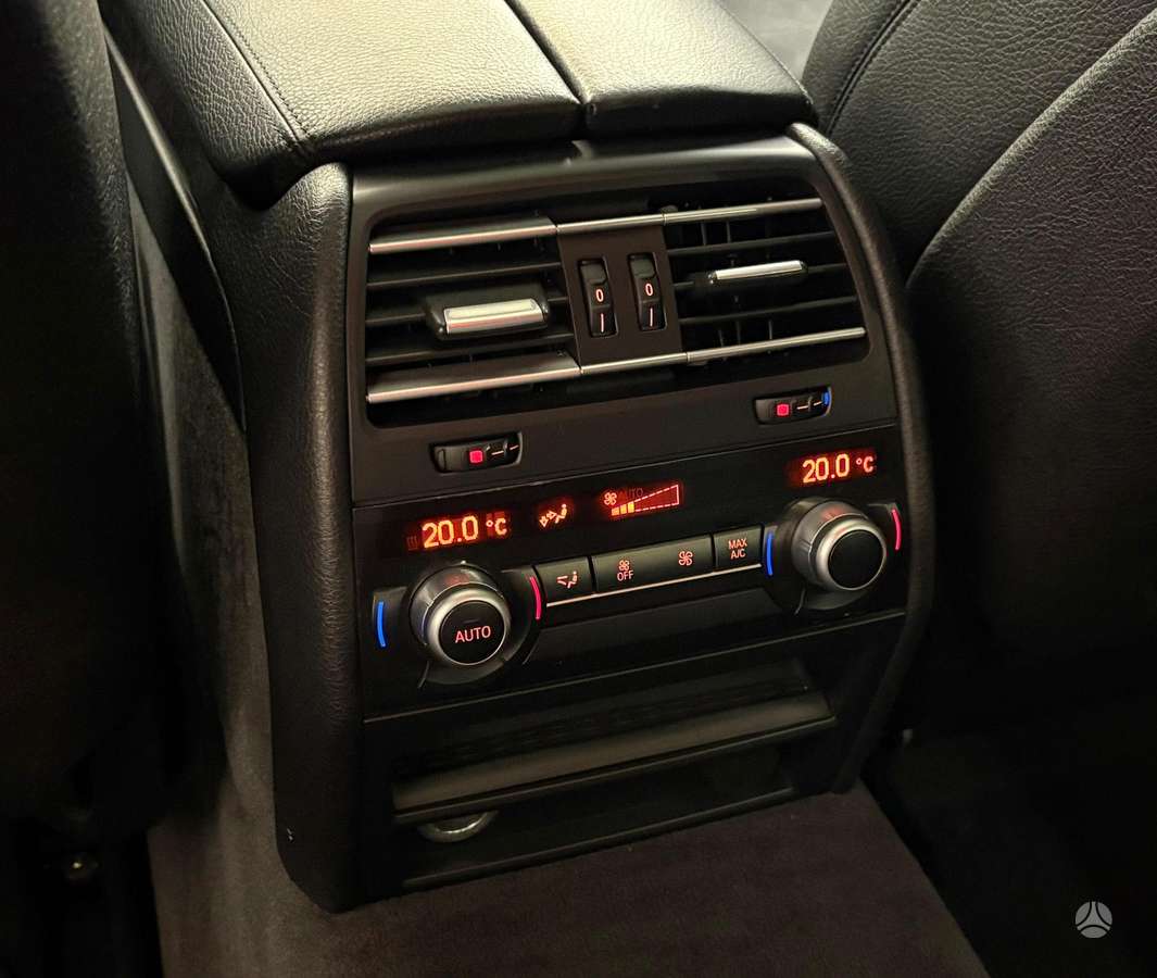 BMW 740, 3.0 l., Седан