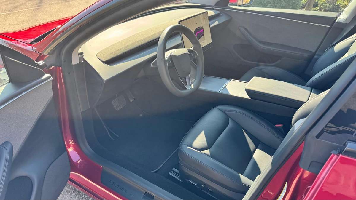 Tesla Model 3 - 12