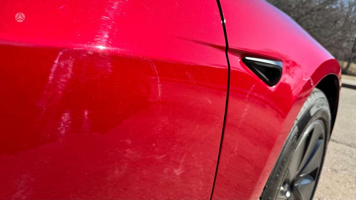 Tesla Model 3 - 7
