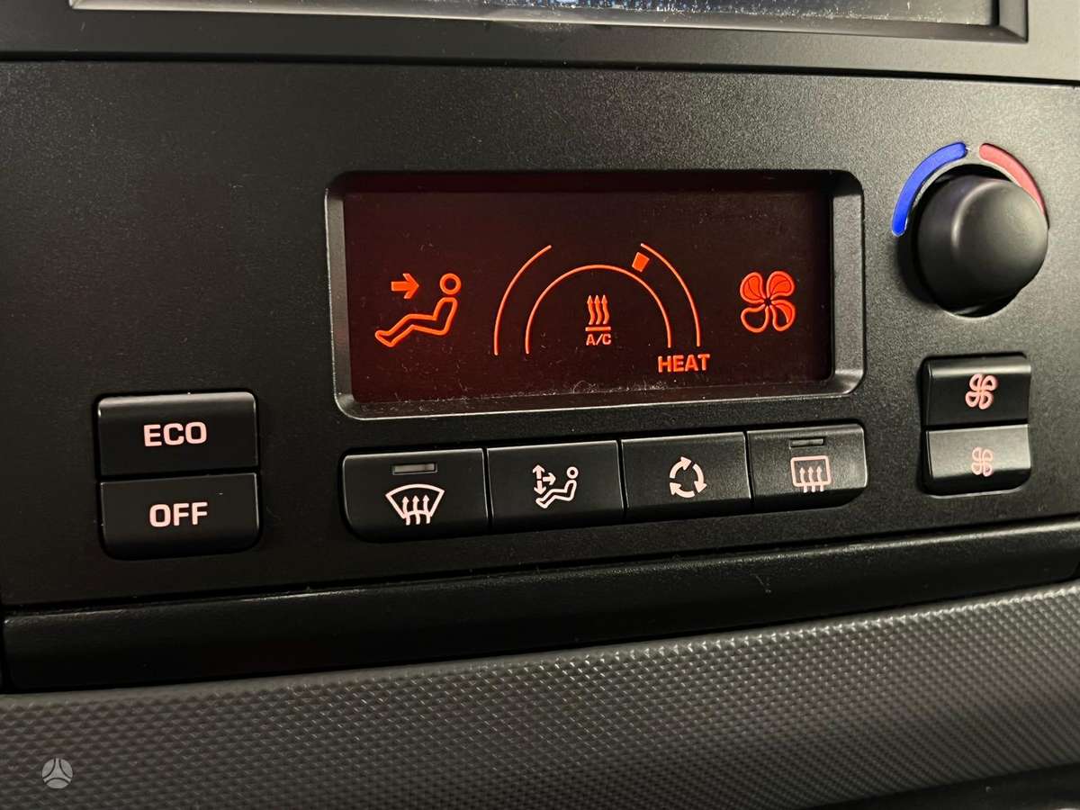 Peugeot Partner, Коммерческий