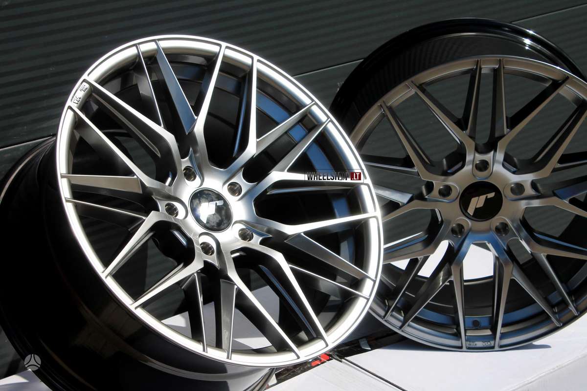 Japan Racing JR28 Hyper Black, light alloy, R19