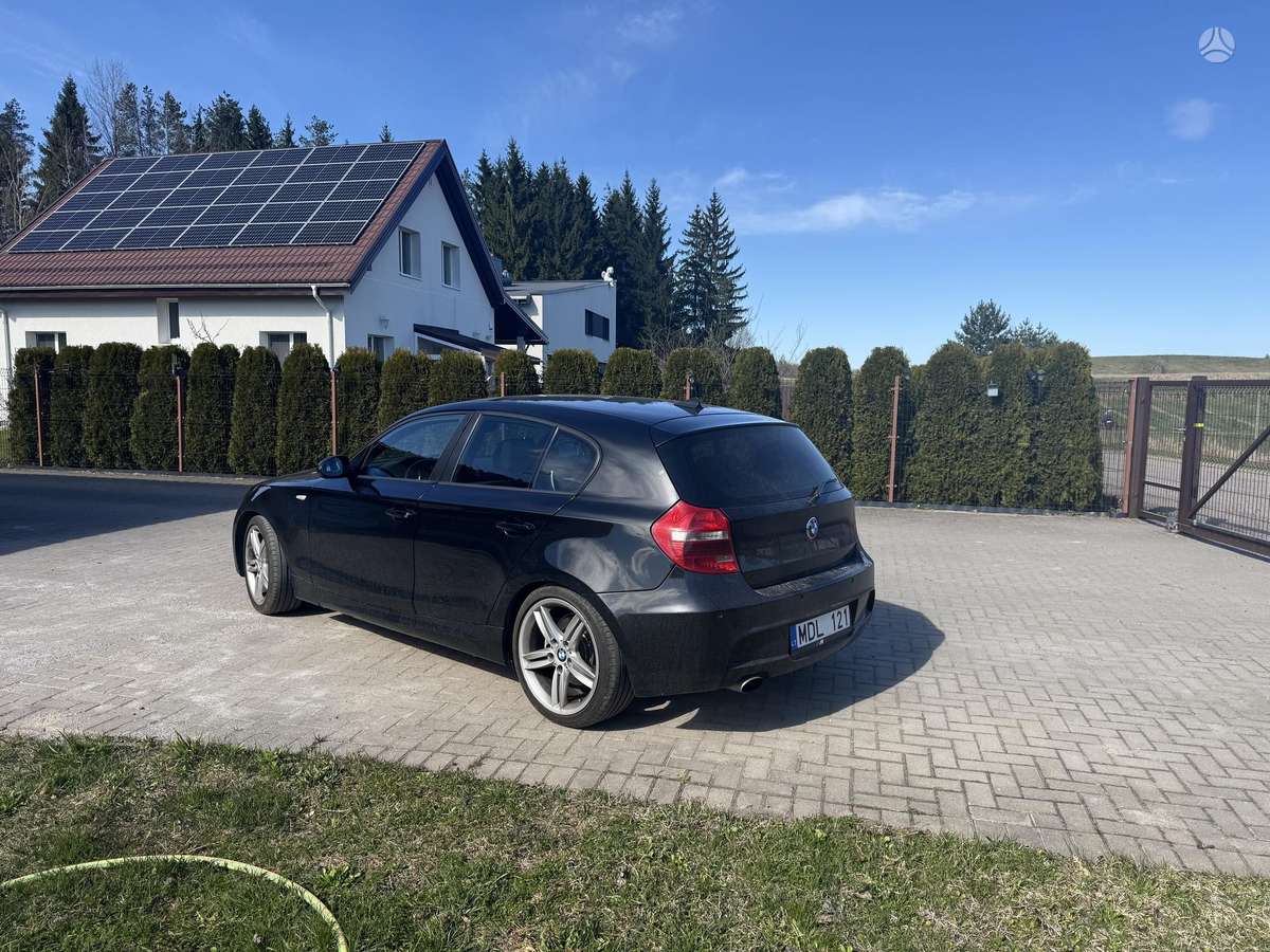 BMW 120, 2.0 l., hatchback