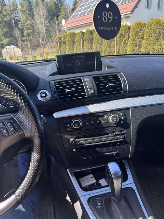 BMW 120, 2.0 l., hatchback