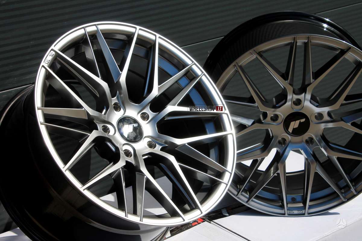Japan Racing JR28 Hyper Black, light alloy, R22