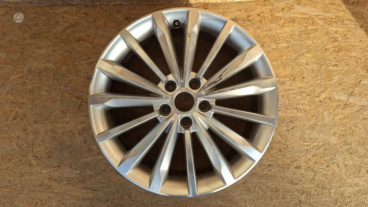 Skoda Kodiaq, 663601025E, Cen30794
