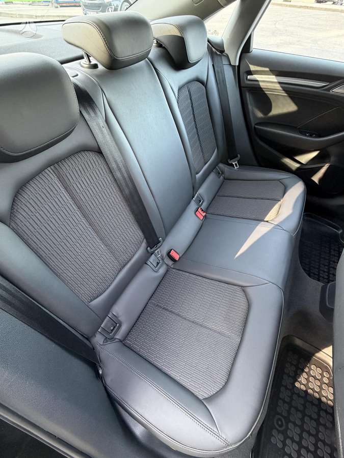 Audi A3, 1.0 l., Седан