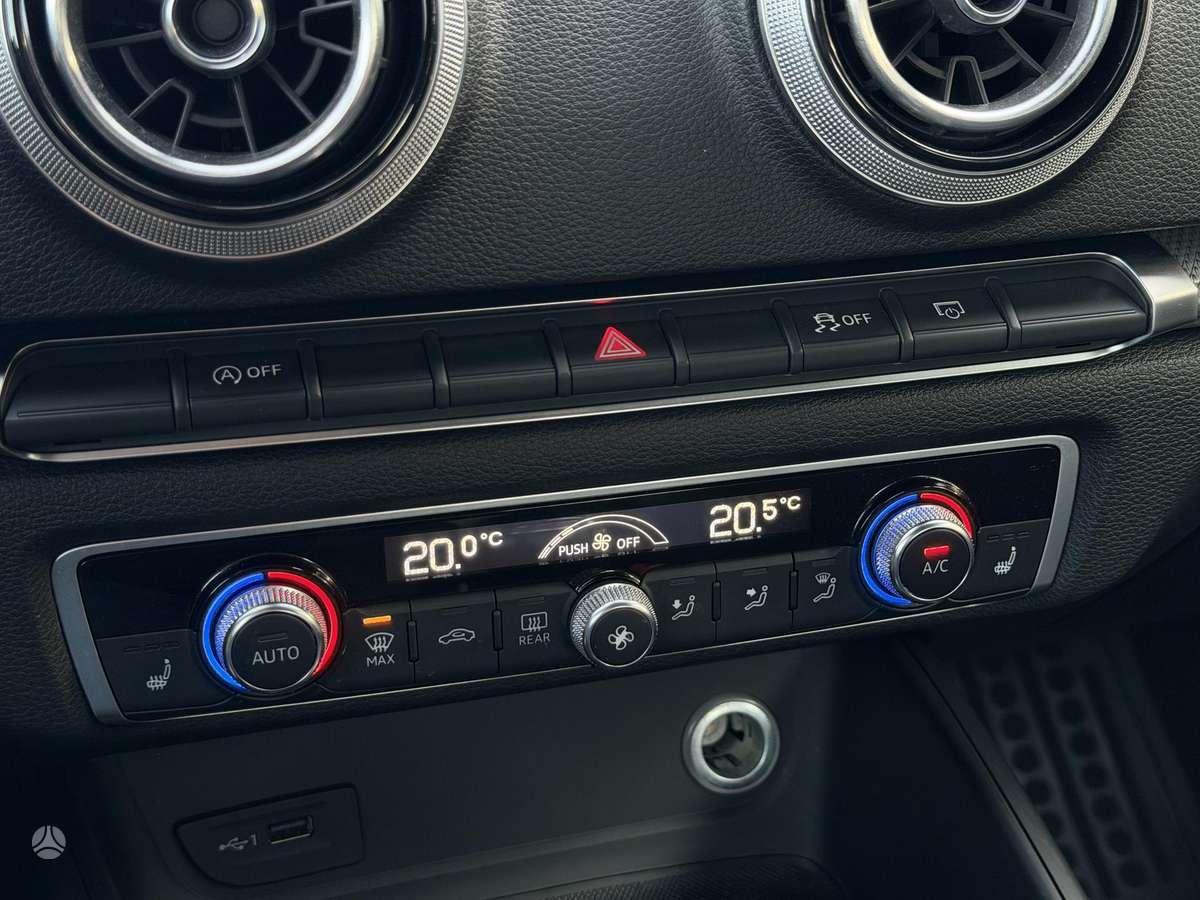 Audi A3, 1.0 l., Седан