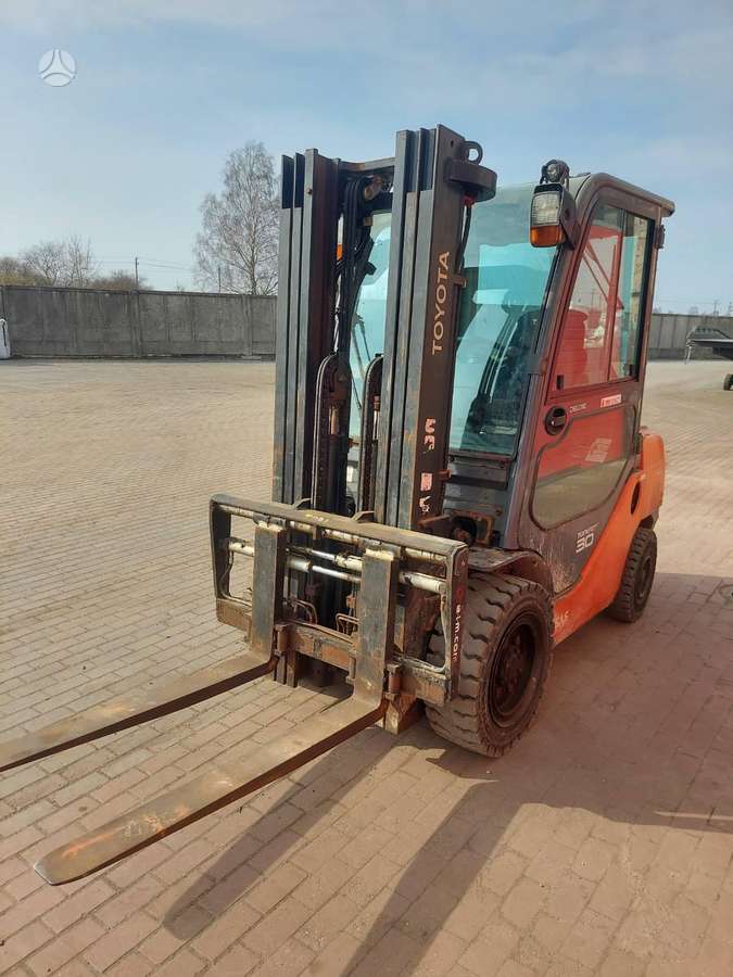 Toyota 06-8FD30F, вилочные погрузчики