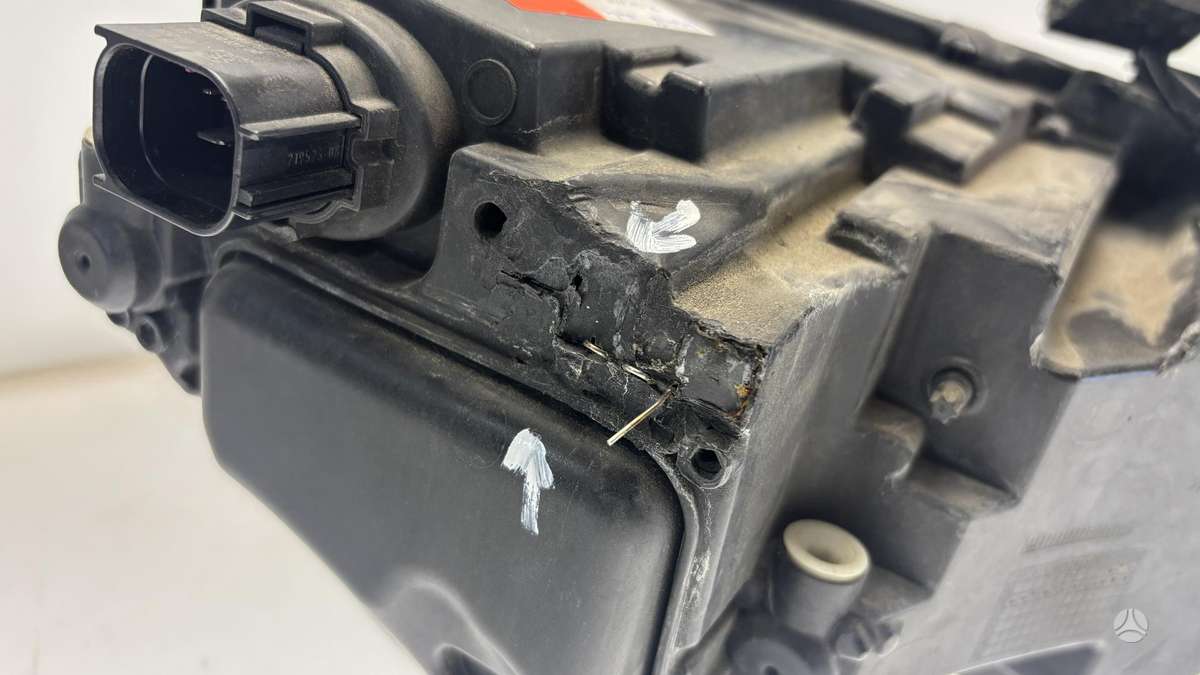 Audi A4, 8W0941033D, Cen29601