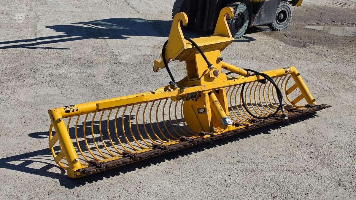 Caterpillar Heder MXZ 300, экскаваторы