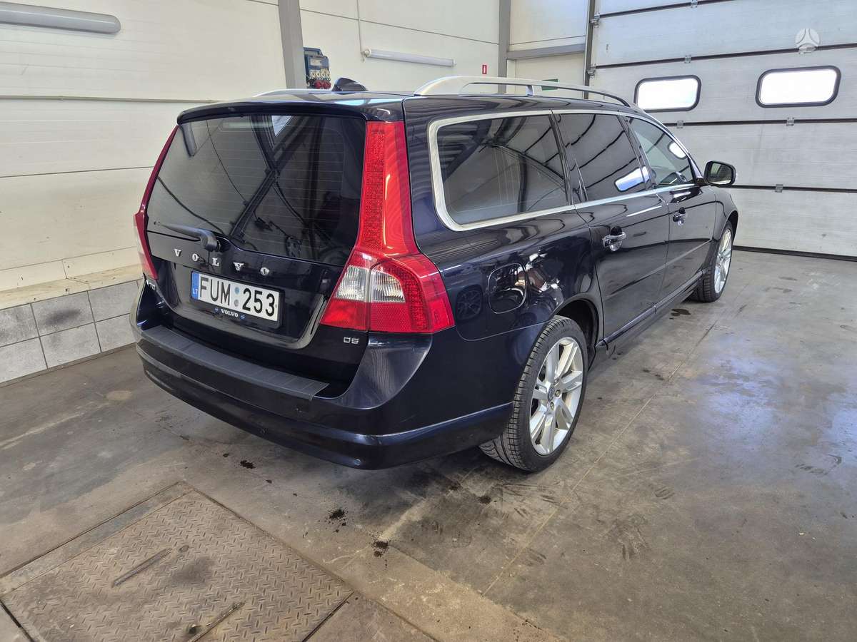 Volvo V70 - 3