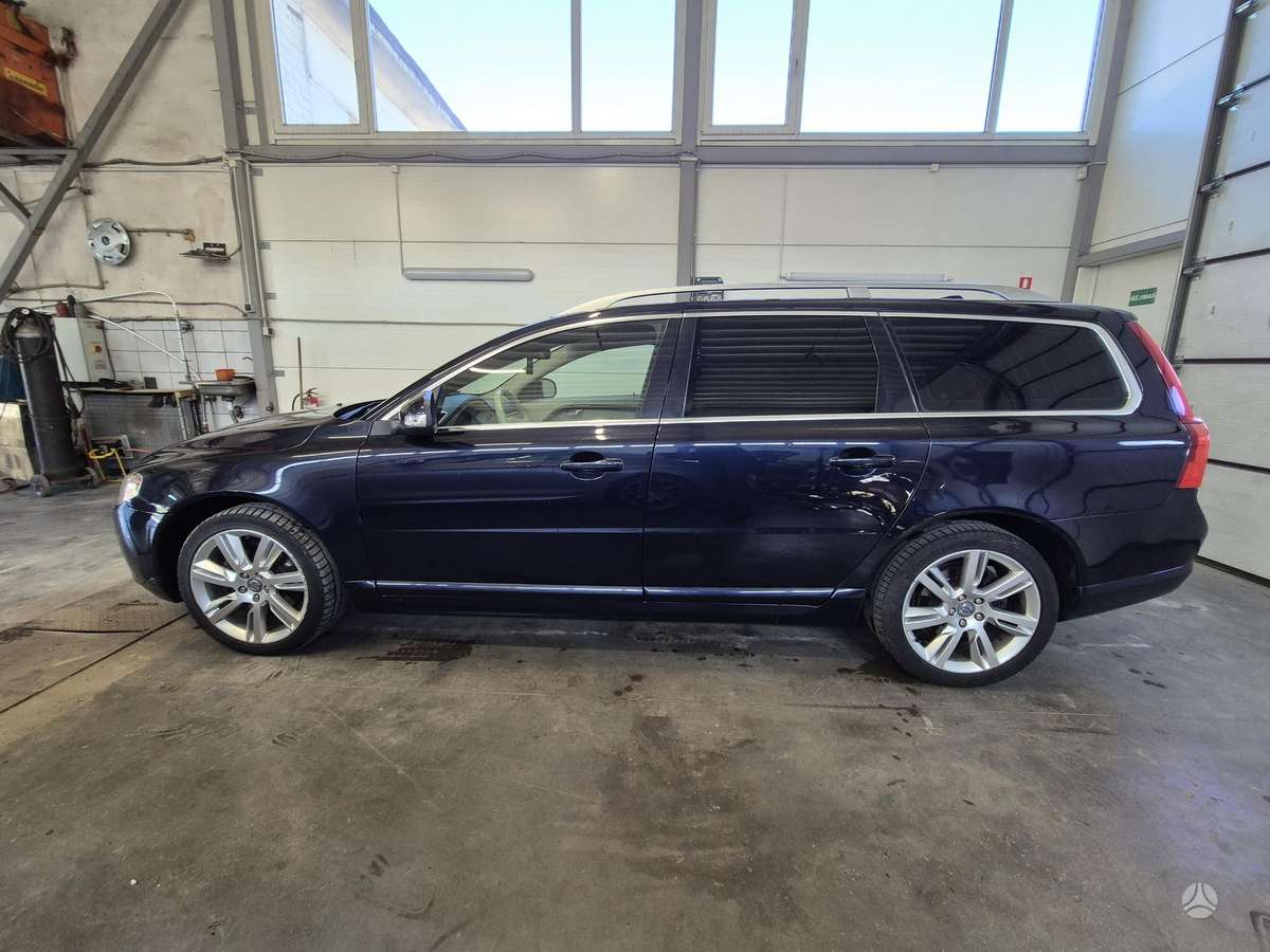 Volvo V70 - 8