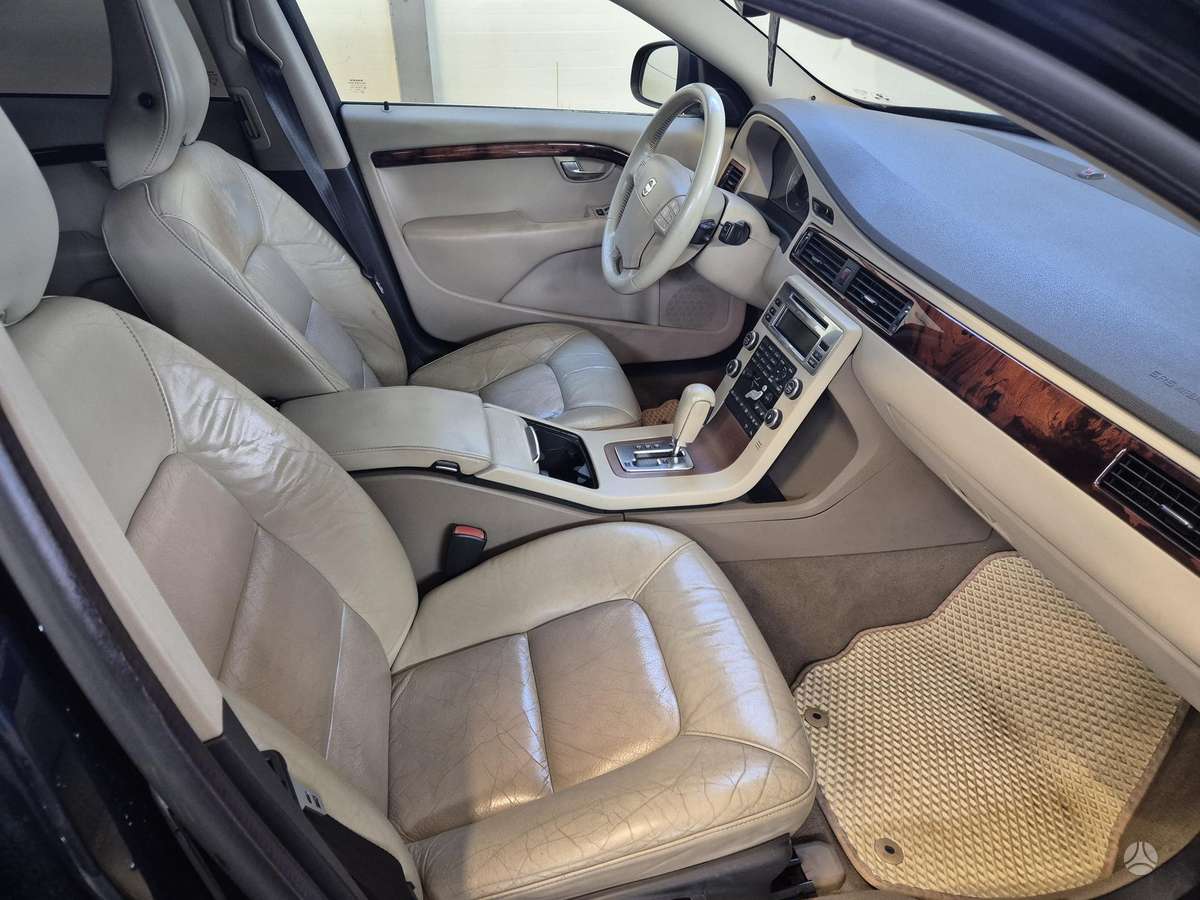 Volvo V70, 2.4 l., wagon