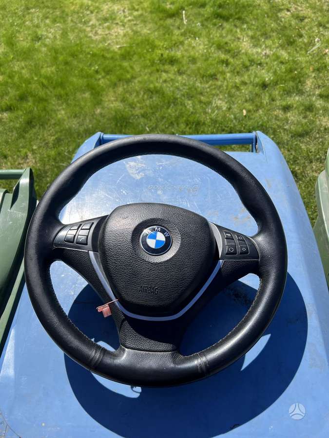 BMW X5 steering wheel