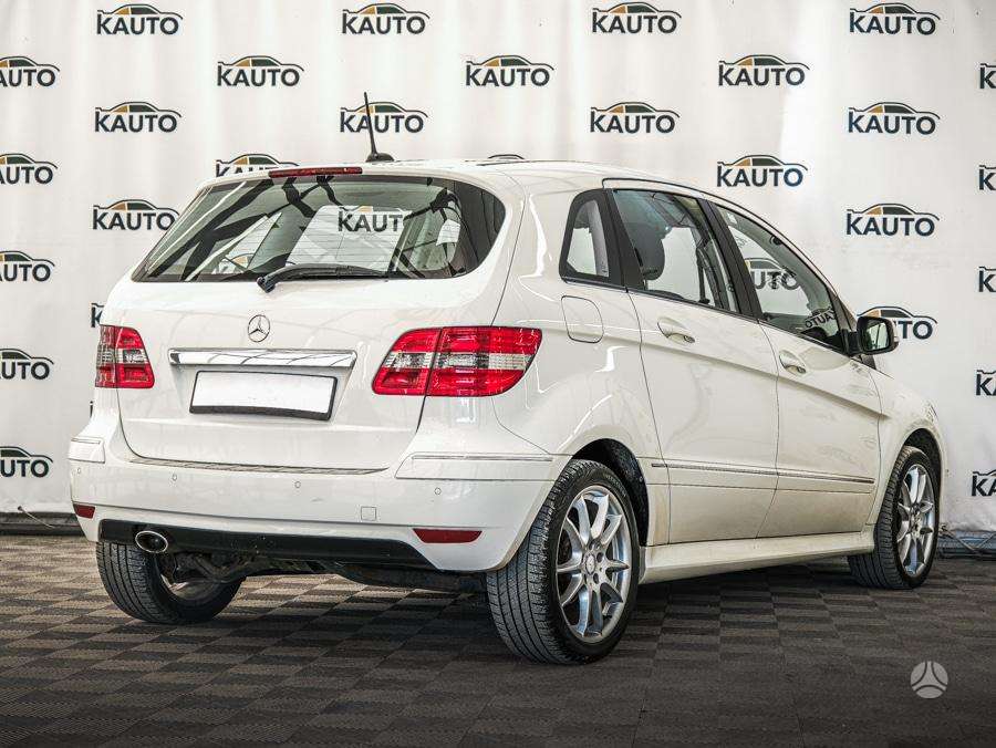 Mercedes-Benz B200, 2.0 l., mpv / minivan