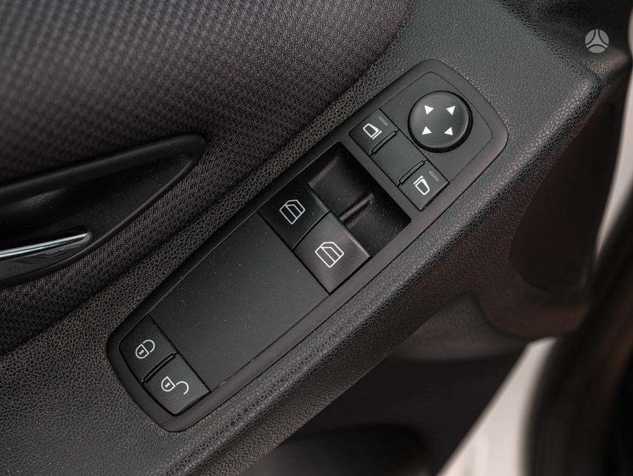 Mercedes-Benz B200, 2.0 l., mpv / minivan