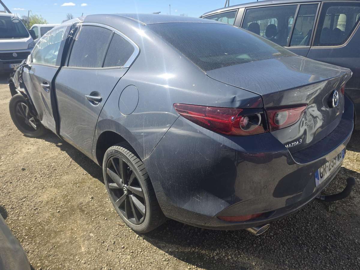 Mazda 3, 2.0 l., hatchback