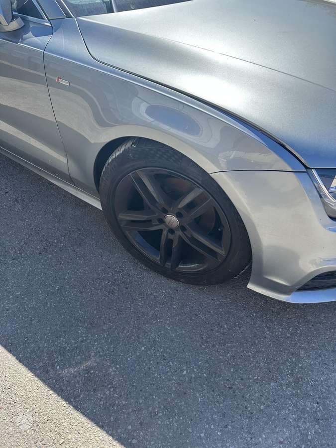 Audi A7 dalimis. Detaliu pristatymas
