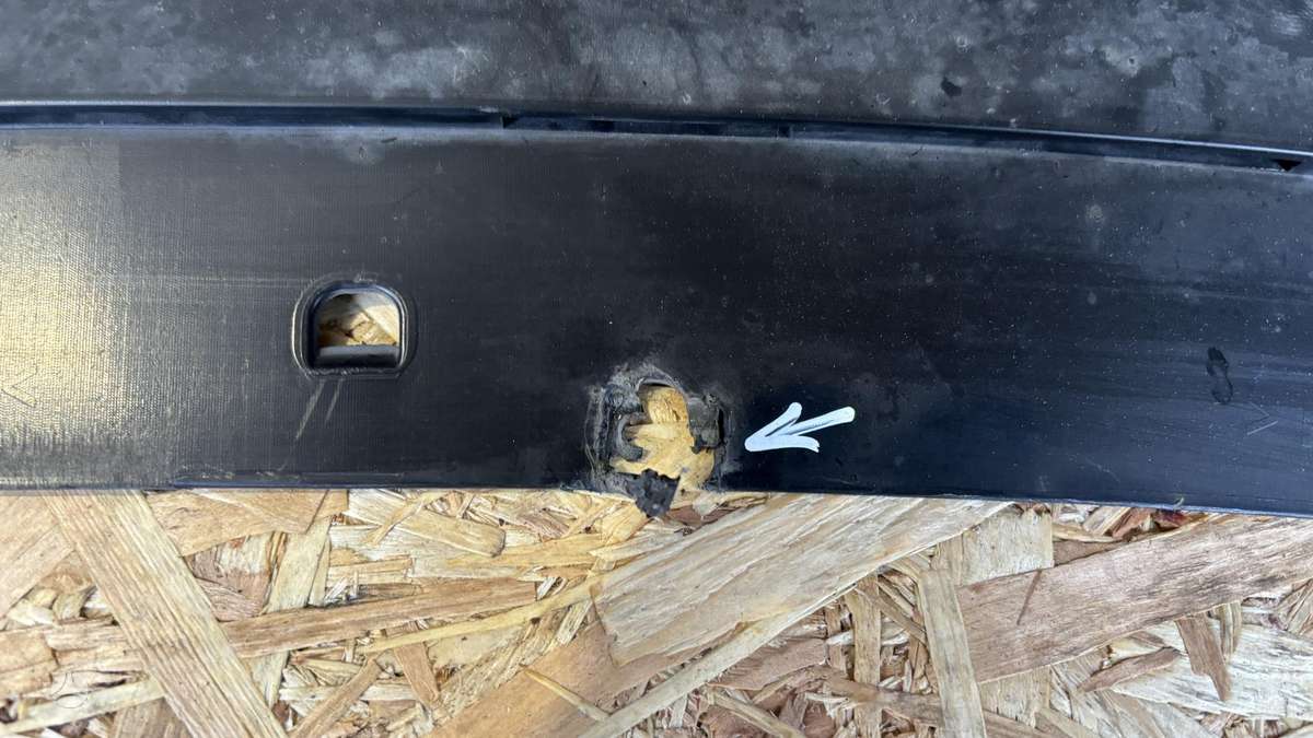 Nissan Murano, 620229UF0H, Cen30745