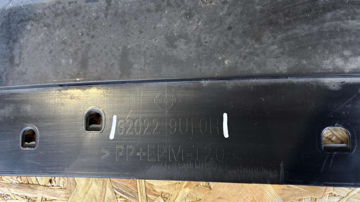 Nissan Murano, 620229UF0H, Cen30745