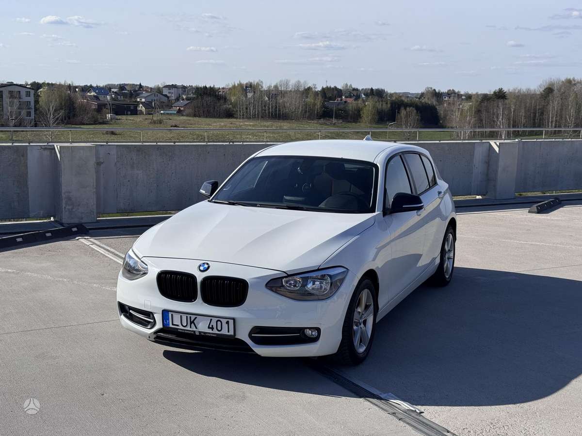 BMW 118, 2.0 l., hatchback