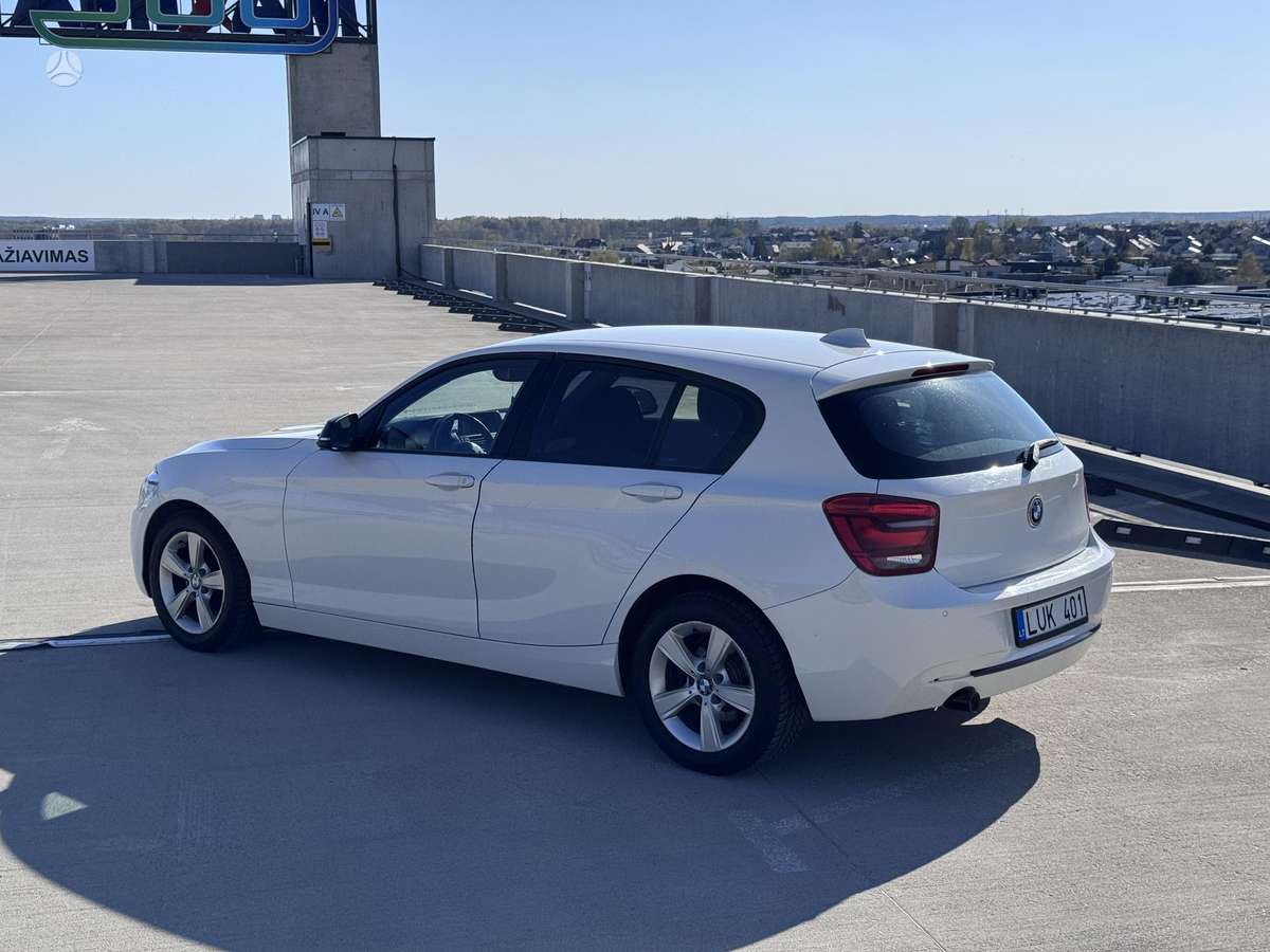 BMW 118, 2.0 l., hatchback