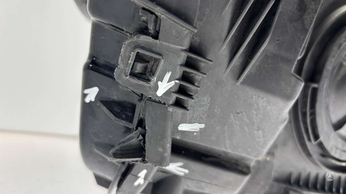 Audi Q3, 89A941034, Cen30494