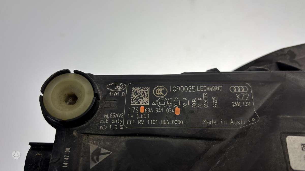 Audi Q3, 89A941034, Cen30494