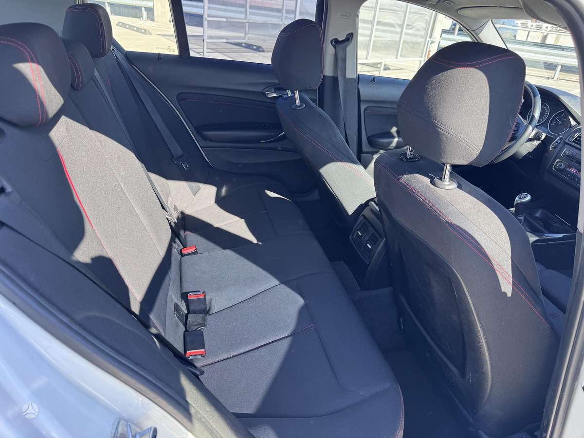 BMW 118, 2.0 l., hatchback