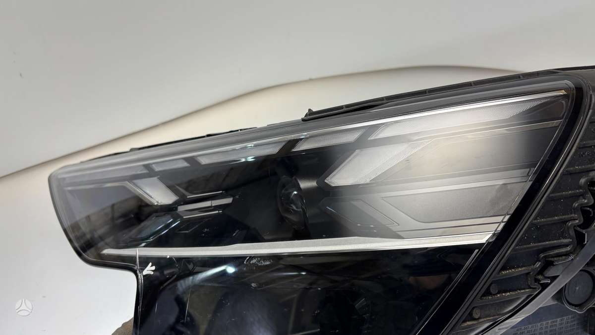 Audi Q8, 4M8941039, Cen30497