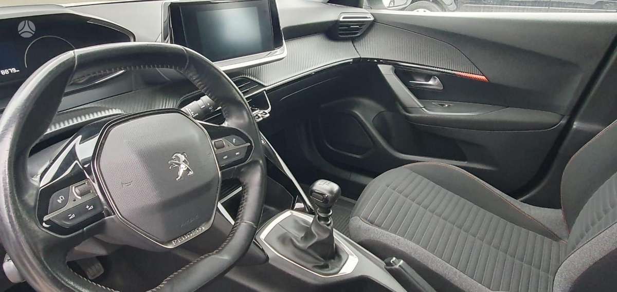 Peugeot 2008 - 10