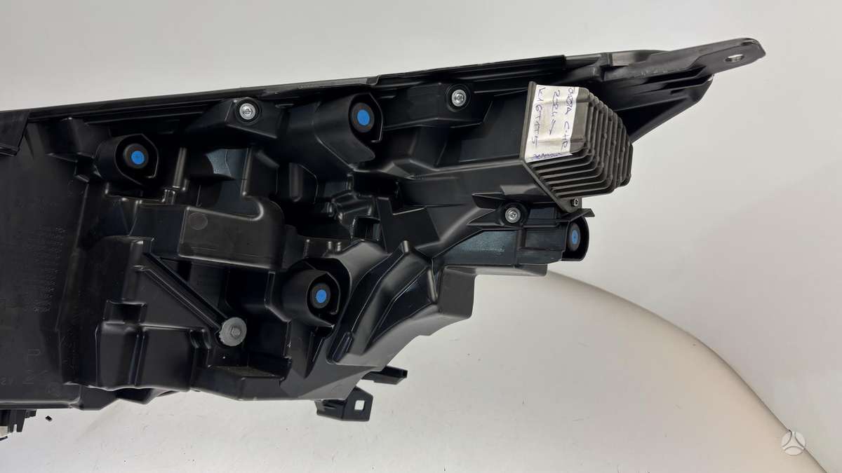 Toyota C-HR, 81110F4510, Cen30639