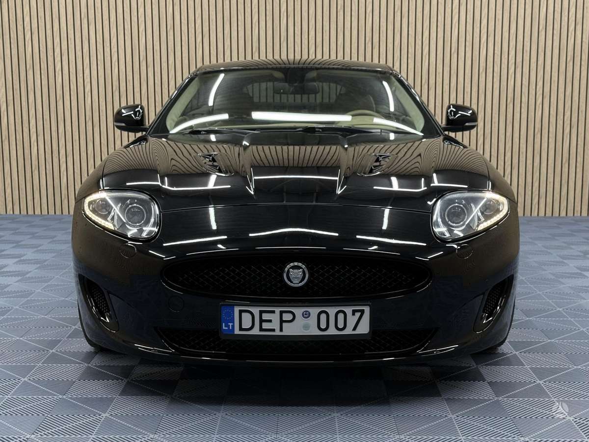 Jaguar XK, 5.0 l., coupe