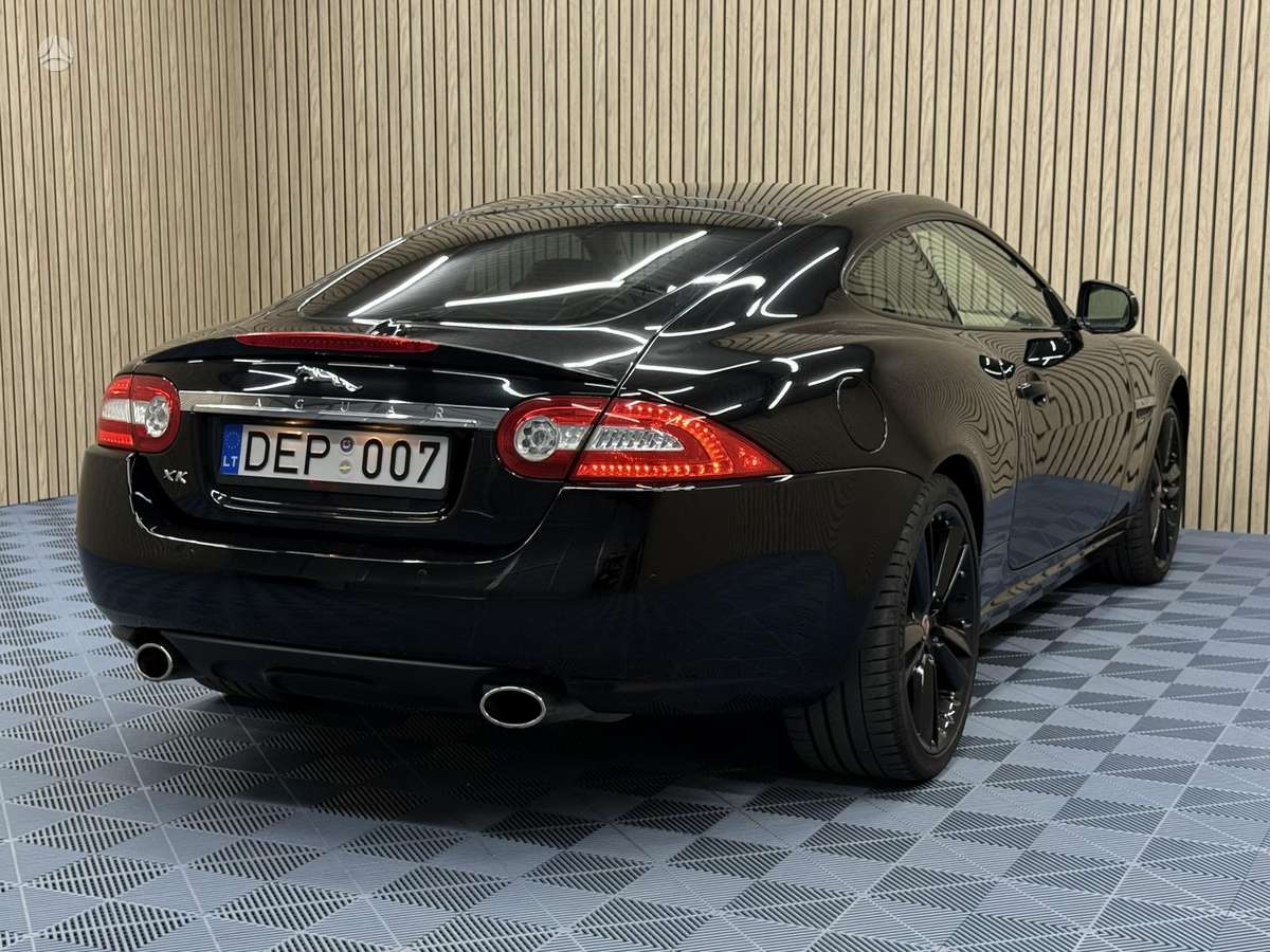 Jaguar XK, 5.0 l., coupe