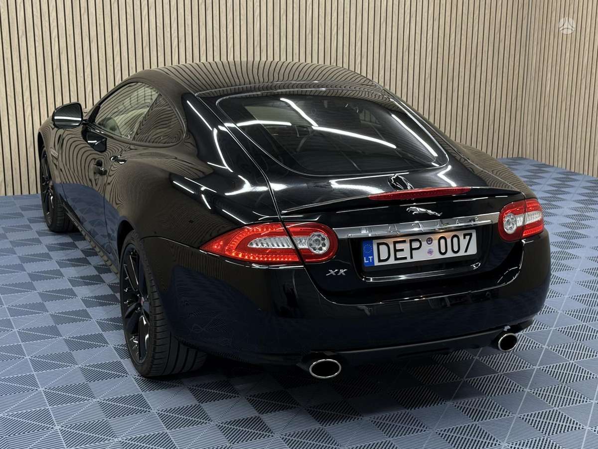 Jaguar XK, 5.0 l., coupe