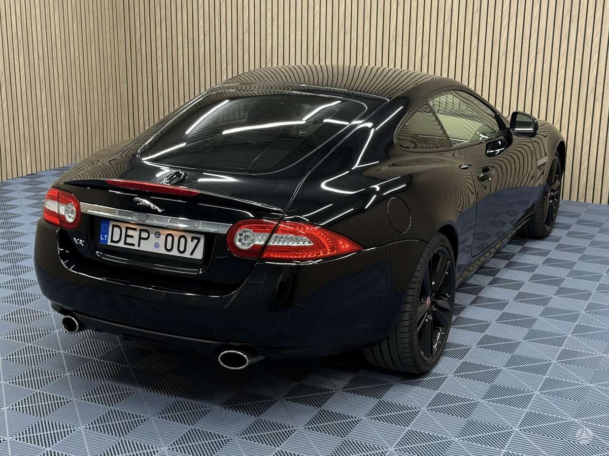 Jaguar XK, 5.0 l., coupe