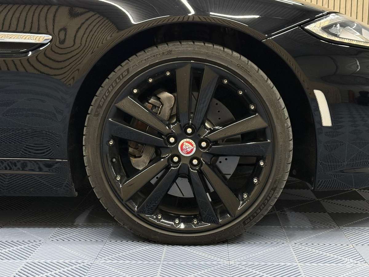 Jaguar XK, 5.0 l., coupe