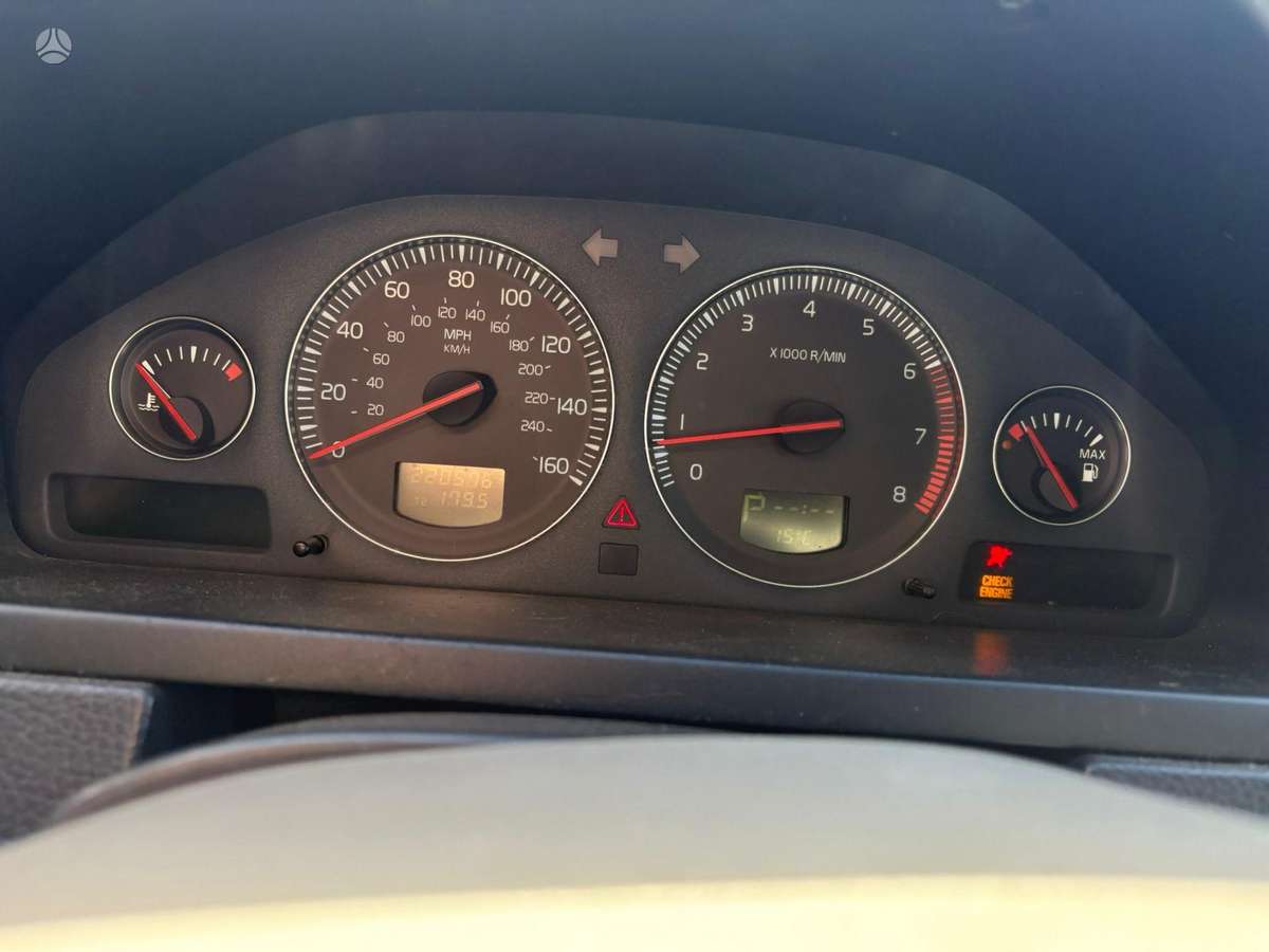 Volvo XC90 dalimis