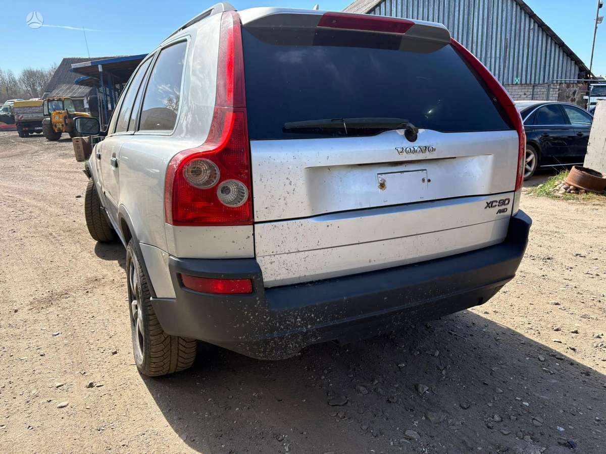 Volvo XC90 for parts