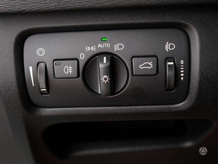 Volvo V40, 2.0 l., Хэтчбек